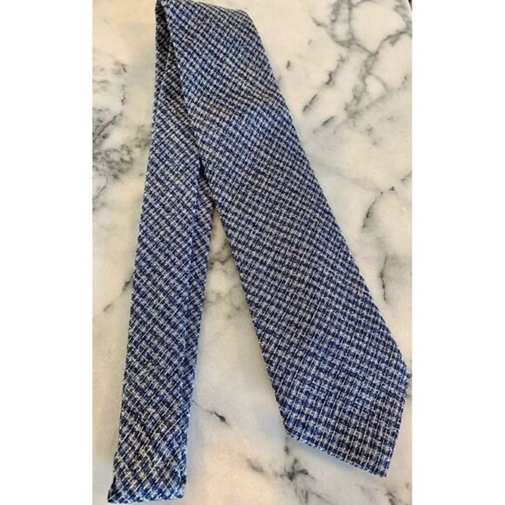 NWOT Belvest 100% Silk Blue White Woven Tie Made In Italy